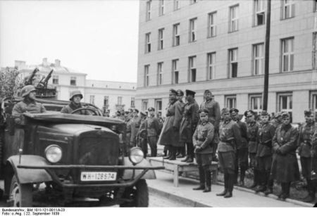parada comuna sovieto-nazista-1